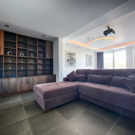 Anthony's Maisonette 度假居 *